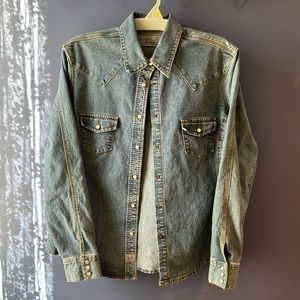 VINTAGE 90’s Y2K LEVI’S Women’s Denim Snap Shirt - Size L 12/14